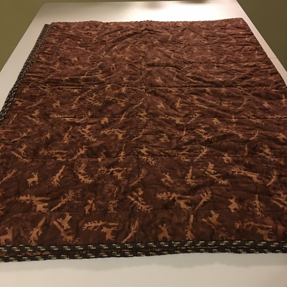 Fall Design Handmade Quilt - Picture 13 of 16